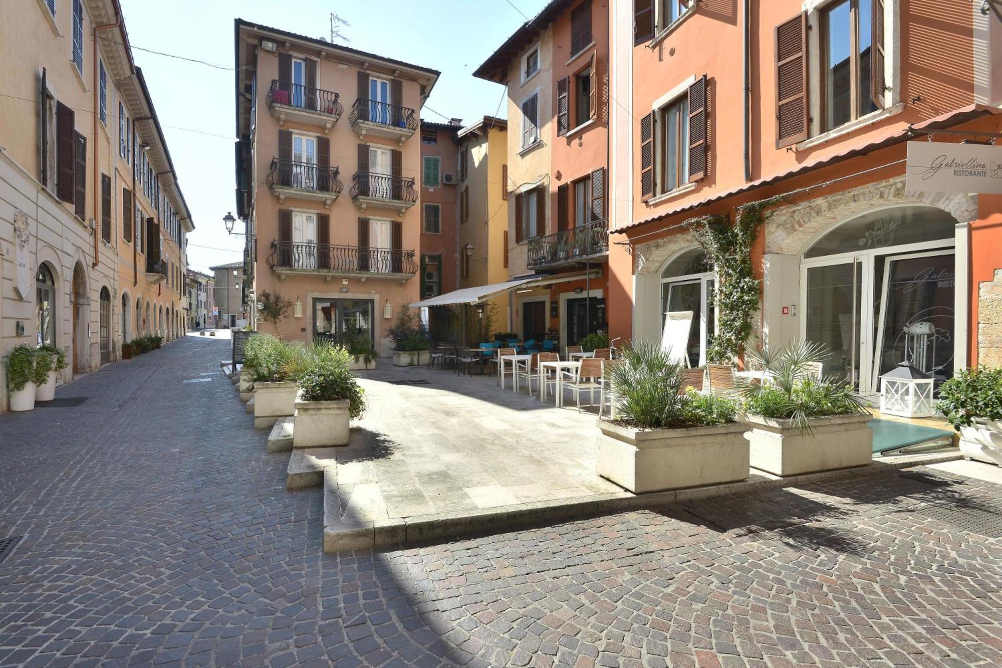 Cavour Apartments Salò Eksteriør billede