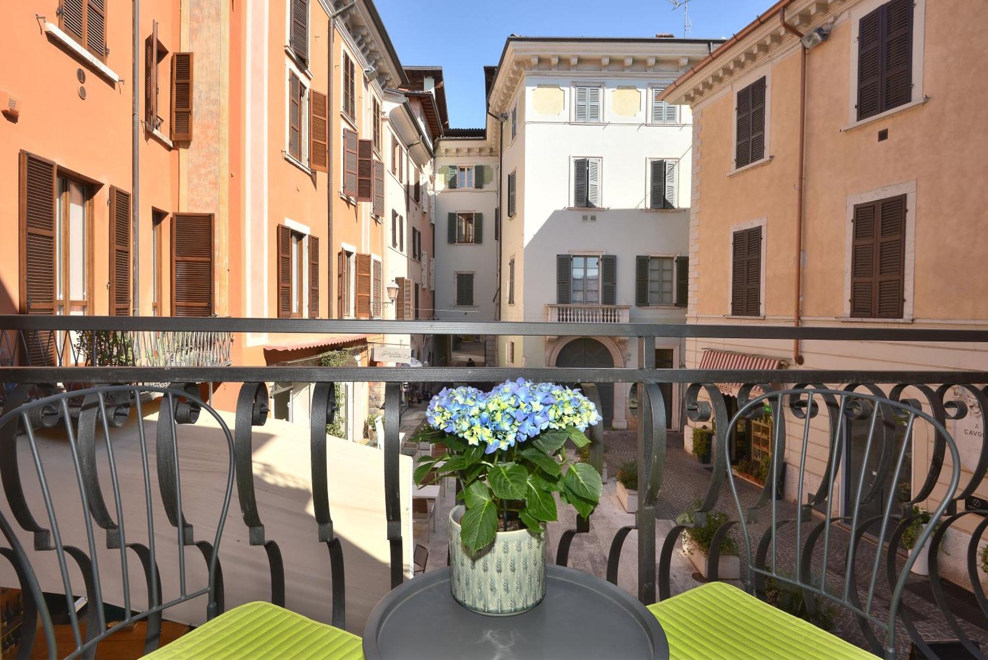 Cavour Apartments Salò Eksteriør billede